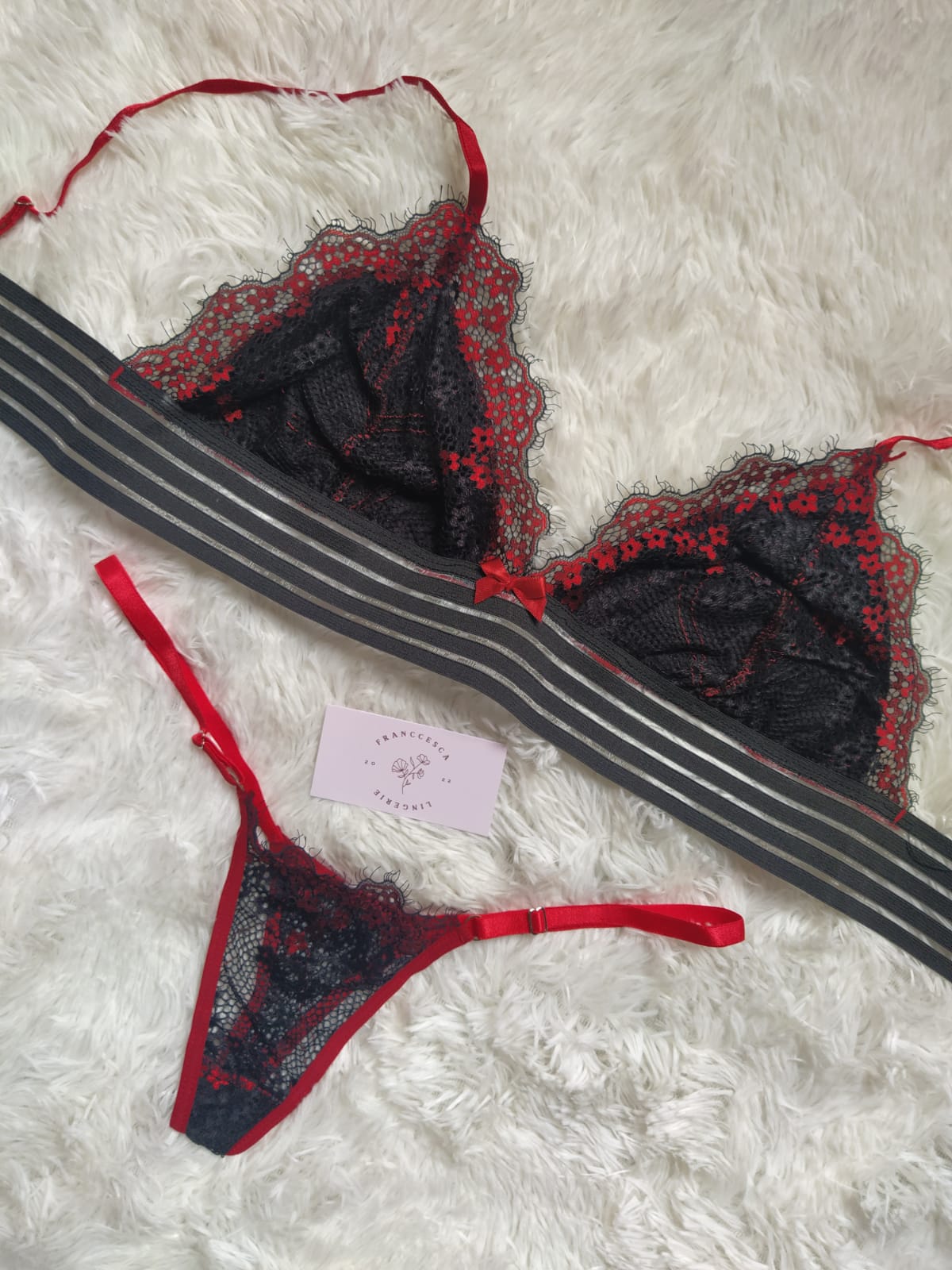 Conjunto Jade Preto e Vermelho