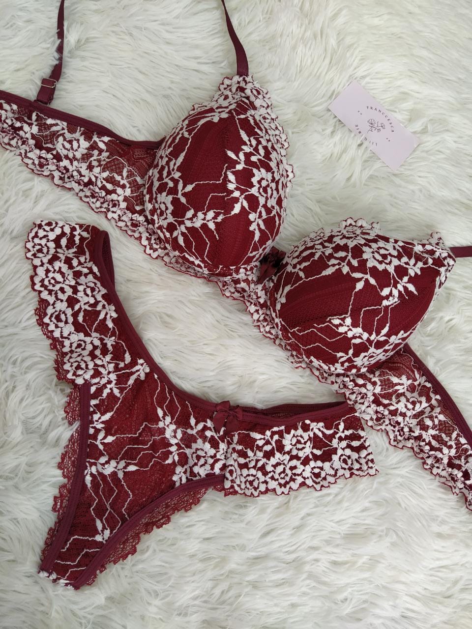 Conjunto Franccesca Vinho e Branco c/bojo